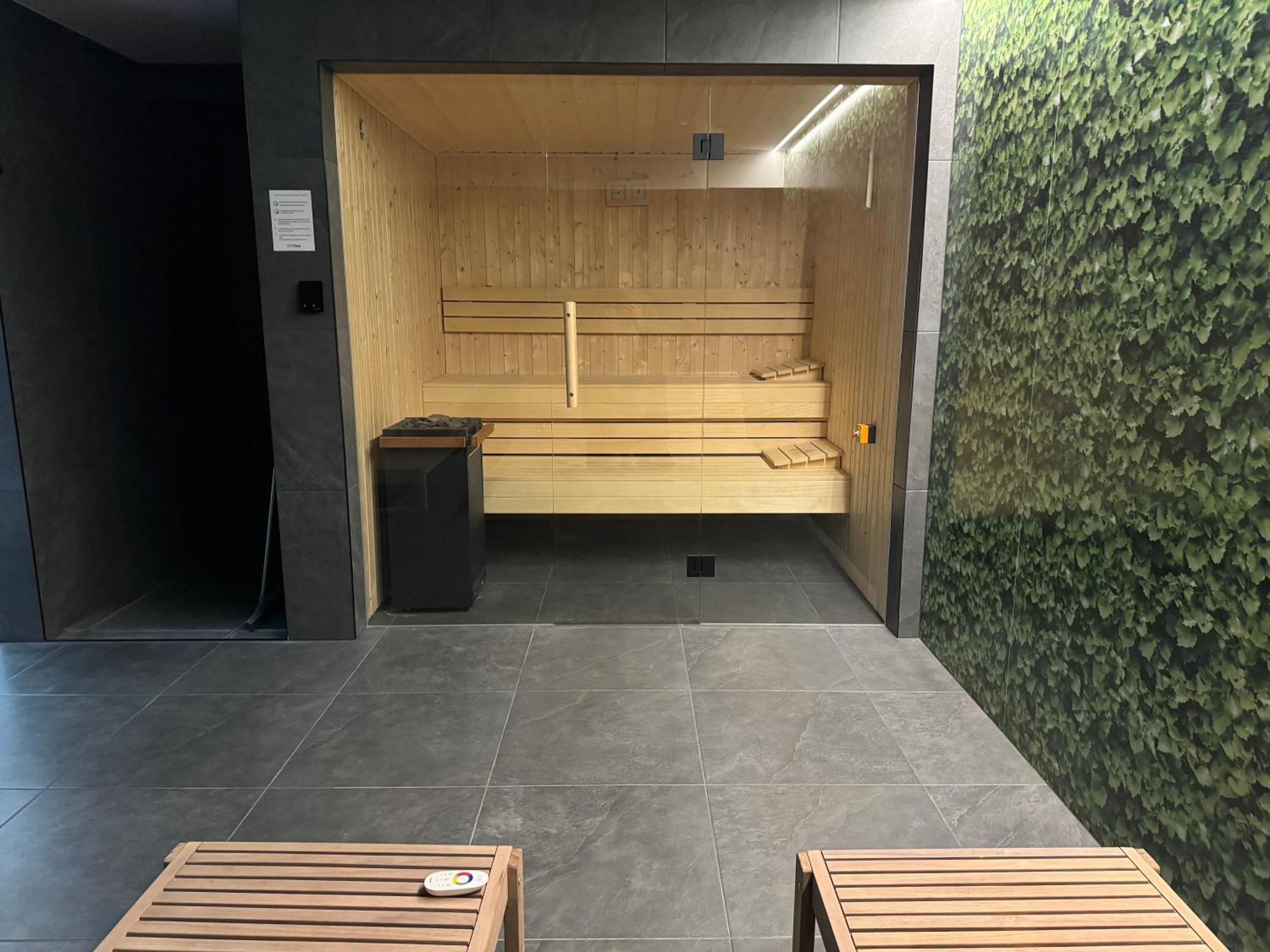 4Summer Kolobrzeg Apartamenty White Blue Sauna & Fitness & Parking 100 Metrow Do Pieknej Szerokiej Piaszczystej Plazy, Wspanialy Widok Z Duzego Tarasu! 100 Meter Zu Einem Schoenen Breiten Sandstrand, Herrliche Aussicht Von Einer Grossen Terrasse! Exterior foto