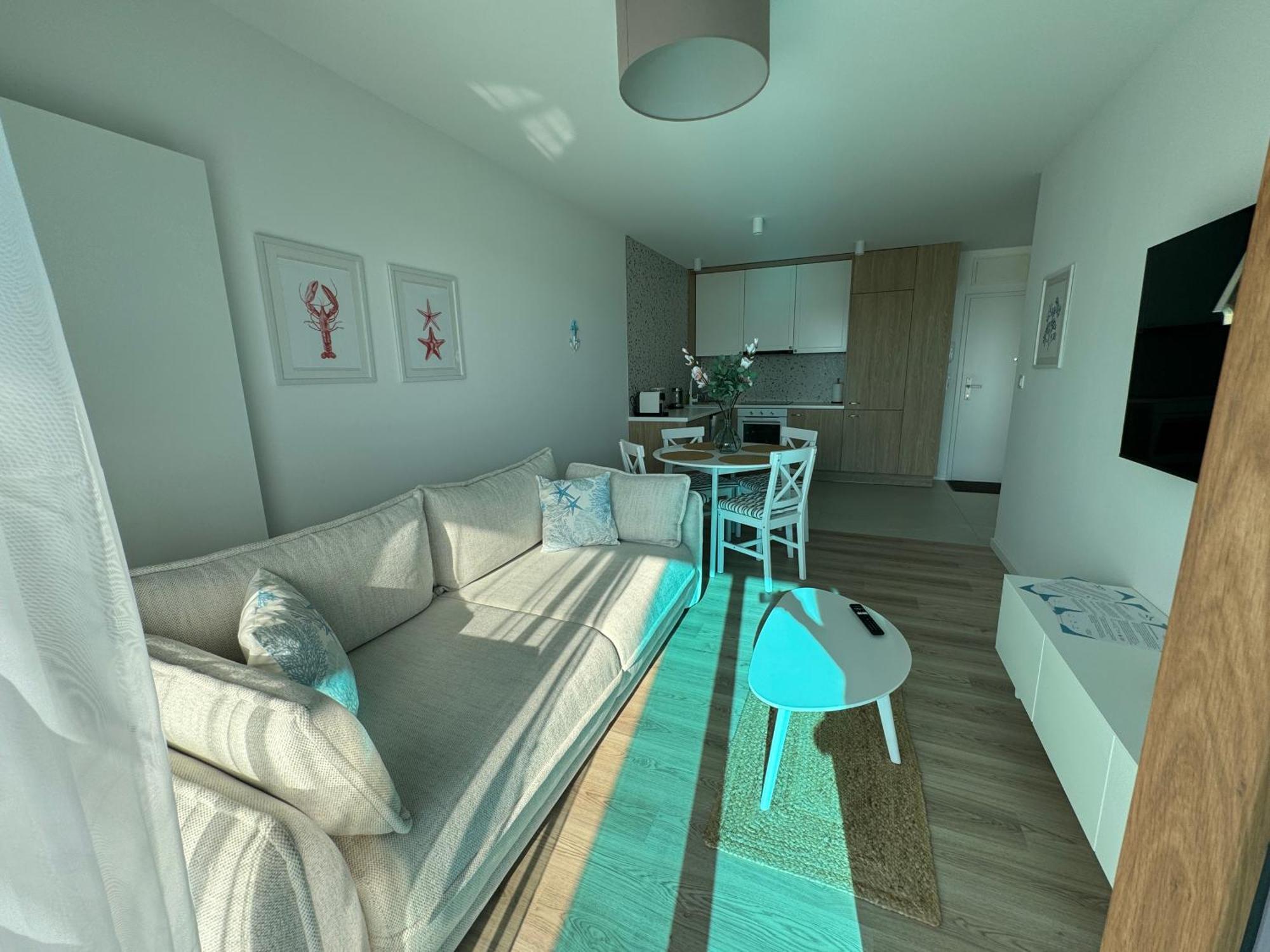 4Summer Kolobrzeg Apartamenty White Blue Sauna & Fitness & Parking 100 Metrow Do Pieknej Szerokiej Piaszczystej Plazy, Wspanialy Widok Z Duzego Tarasu! 100 Meter Zu Einem Schoenen Breiten Sandstrand, Herrliche Aussicht Von Einer Grossen Terrasse! Exterior foto