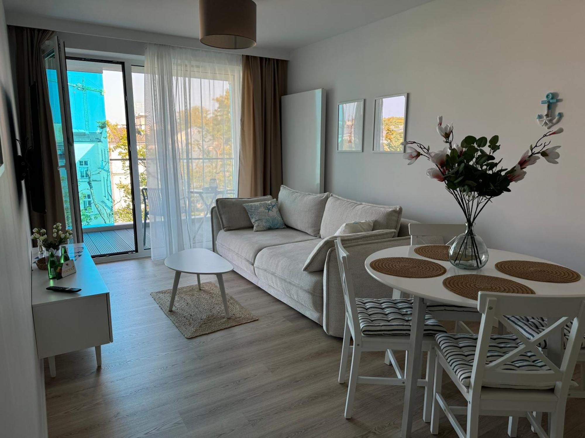 4Summer Kolobrzeg Apartamenty White Blue Sauna & Fitness & Parking 100 Metrow Do Pieknej Szerokiej Piaszczystej Plazy, Wspanialy Widok Z Duzego Tarasu! 100 Meter Zu Einem Schoenen Breiten Sandstrand, Herrliche Aussicht Von Einer Grossen Terrasse! Exterior foto