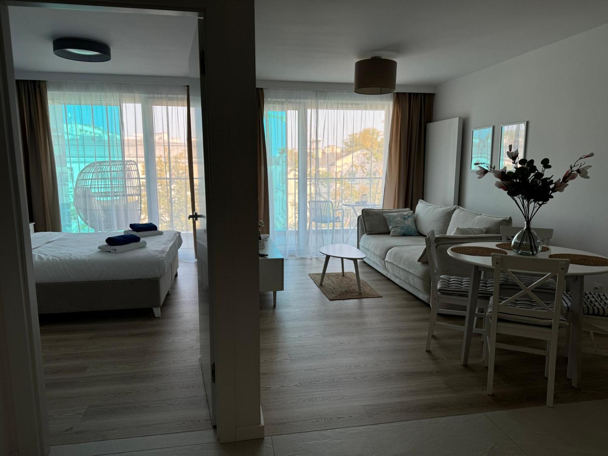 4Summer Kolobrzeg Apartamenty White Blue Sauna & Fitness & Parking 100 Metrow Do Pieknej Szerokiej Piaszczystej Plazy, Wspanialy Widok Z Duzego Tarasu! 100 Meter Zu Einem Schoenen Breiten Sandstrand, Herrliche Aussicht Von Einer Grossen Terrasse! Exterior foto