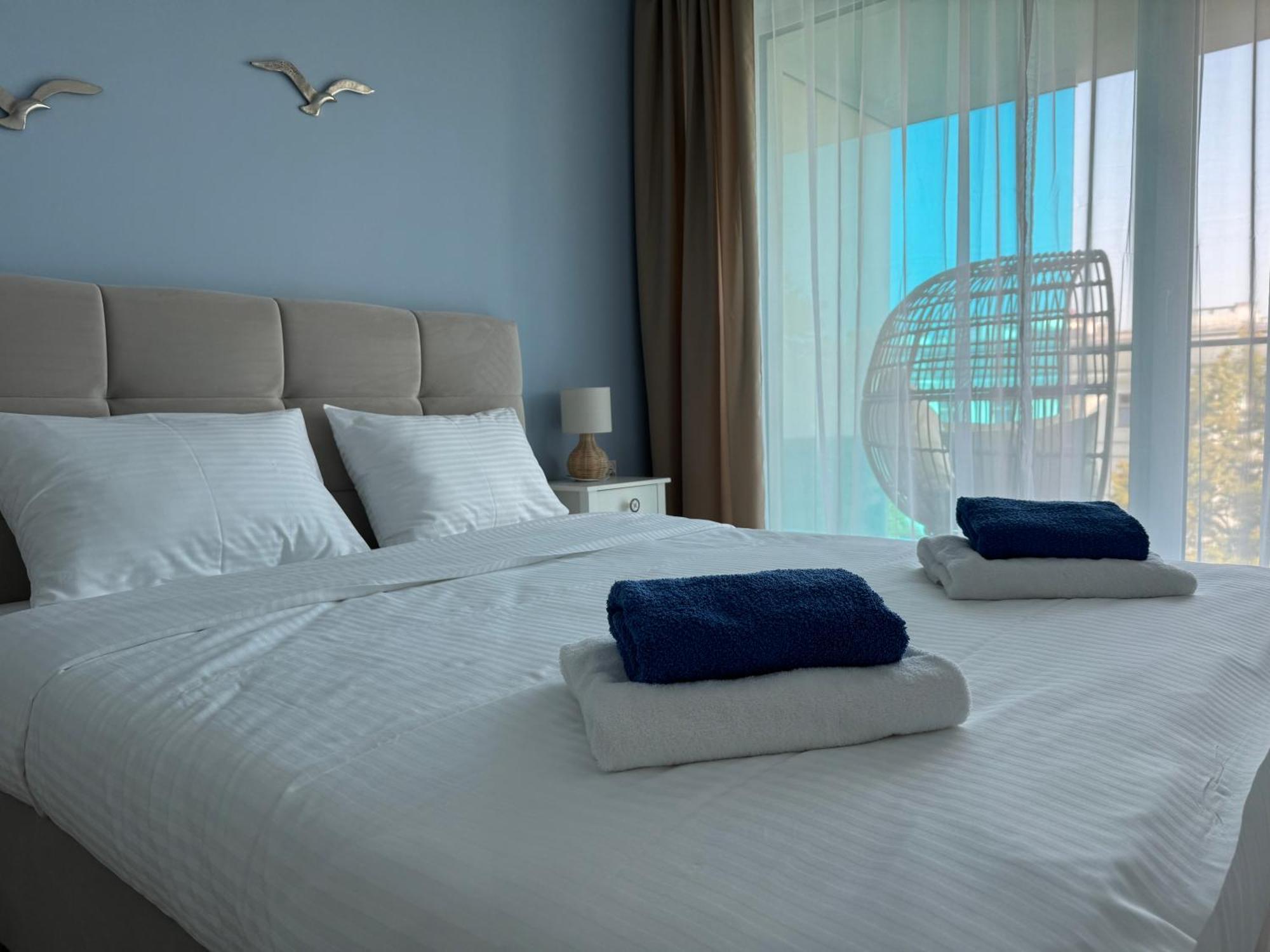4Summer Kolobrzeg Apartamenty White Blue Sauna & Fitness & Parking 100 Metrow Do Pieknej Szerokiej Piaszczystej Plazy, Wspanialy Widok Z Duzego Tarasu! 100 Meter Zu Einem Schoenen Breiten Sandstrand, Herrliche Aussicht Von Einer Grossen Terrasse! Exterior foto